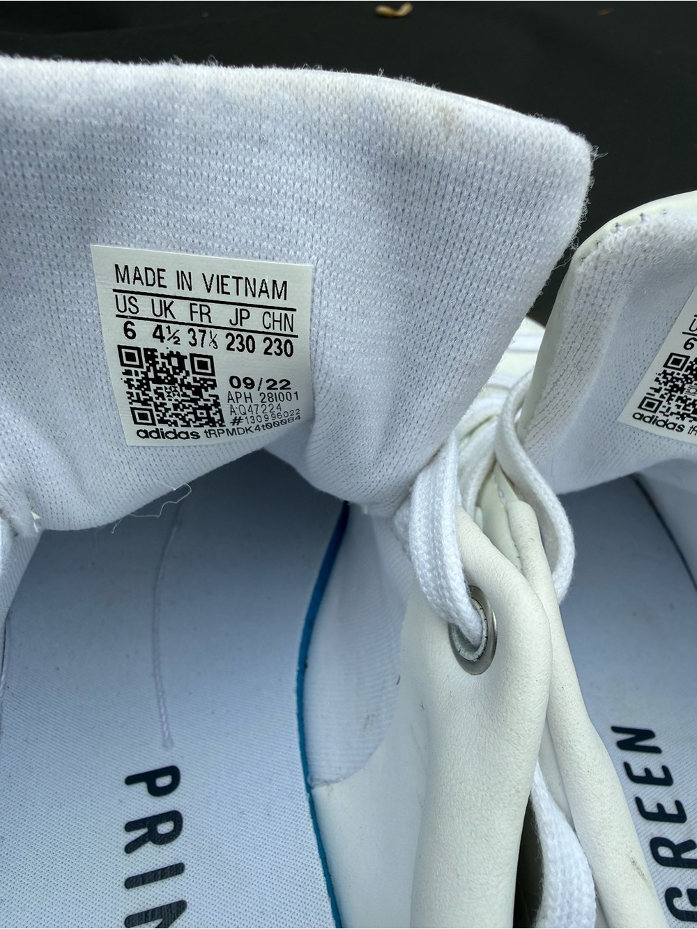 adidas Classic White Stan Smith Sneakers - Picture 3 of 7